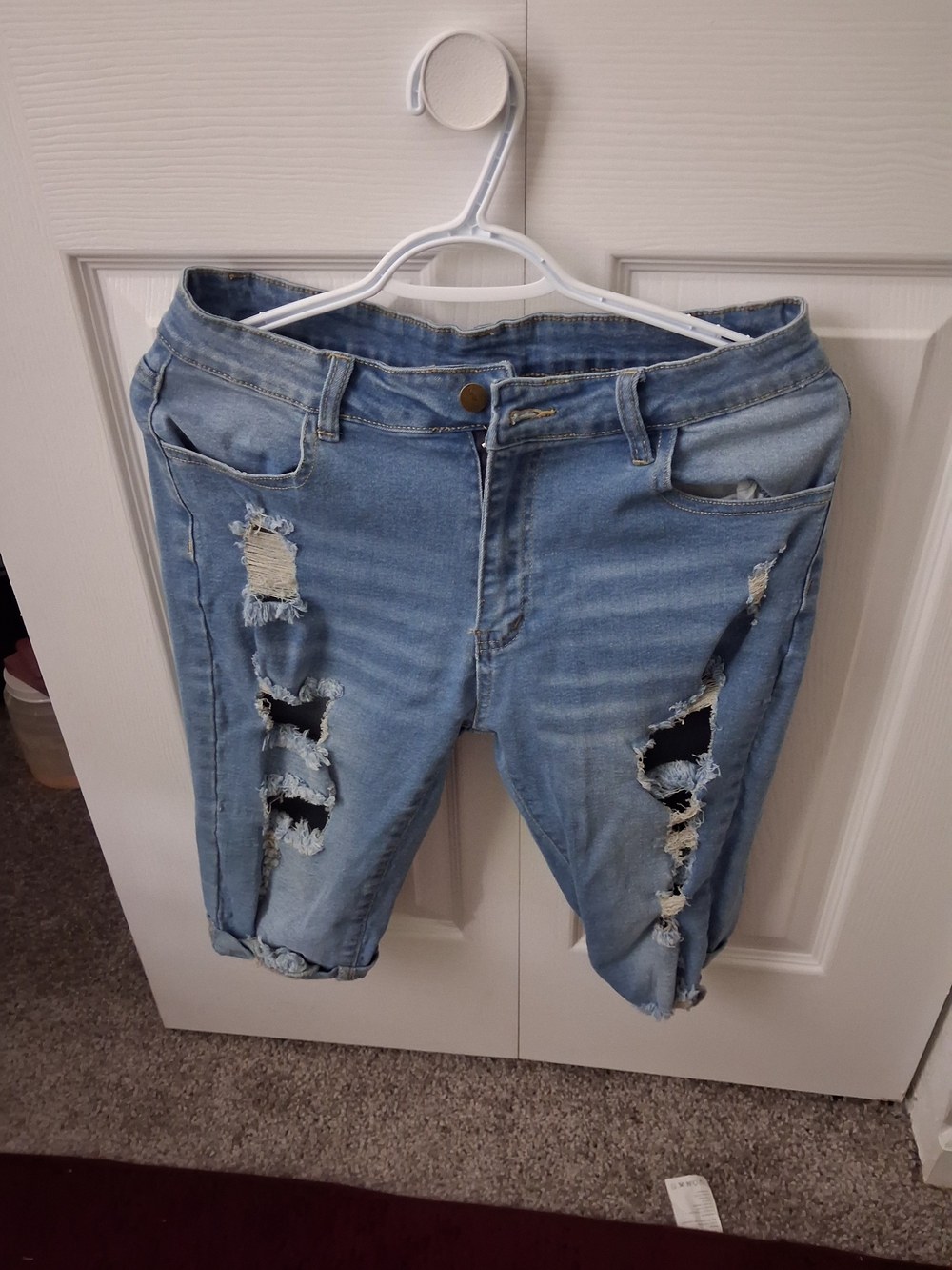 Light Wash Distressed Denim Capris